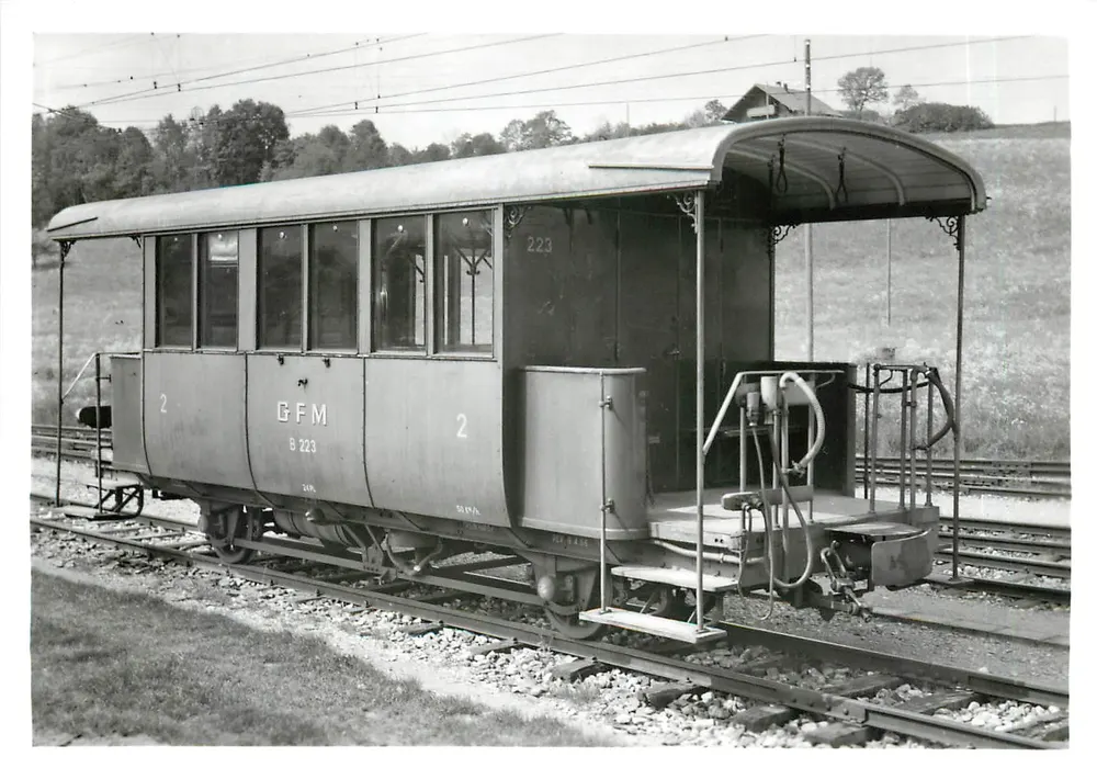 Veículo plataforma GFM B² 223 — ex CP (SWS 1903) — Ernst B. Lentwiler Verlag, Zurique - Frente