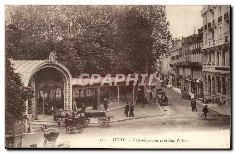 Vichy — Galeries couvertes et Rue Wilson — 354 - Recto