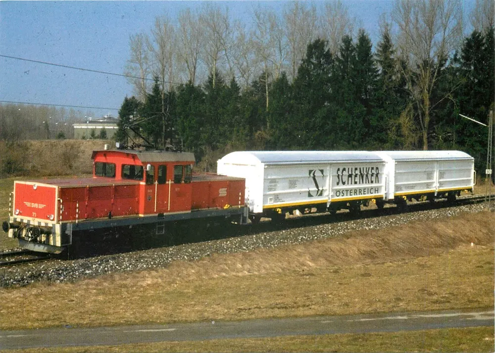 Salzburger Lokalbahn — Elektrische Lokomotive 71 und Schenker Österreich Privatwagen — Regional Rail Edition - Vorderseite