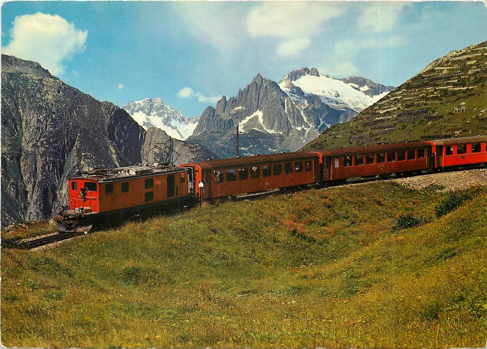 Trein op de pas van Oberalp — Glacier Express — Sustenhorn en Salbitschien — Photohaus Geger, n° 6085 - Voorkant