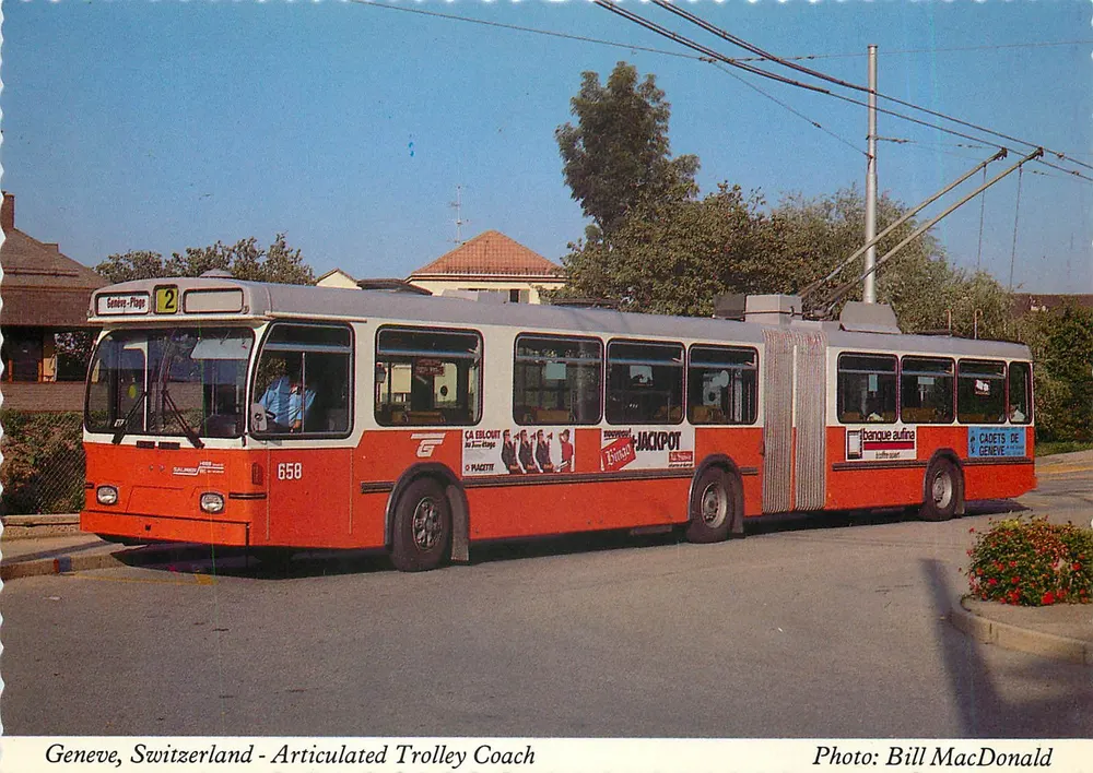 Geneve, Zwitserland - Gekoppelde tram n°658 - Peacock Postcards - Voorkant