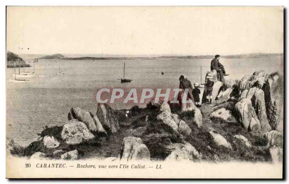 Carantec — Rocks, view towards the Callot Island — LL - Front