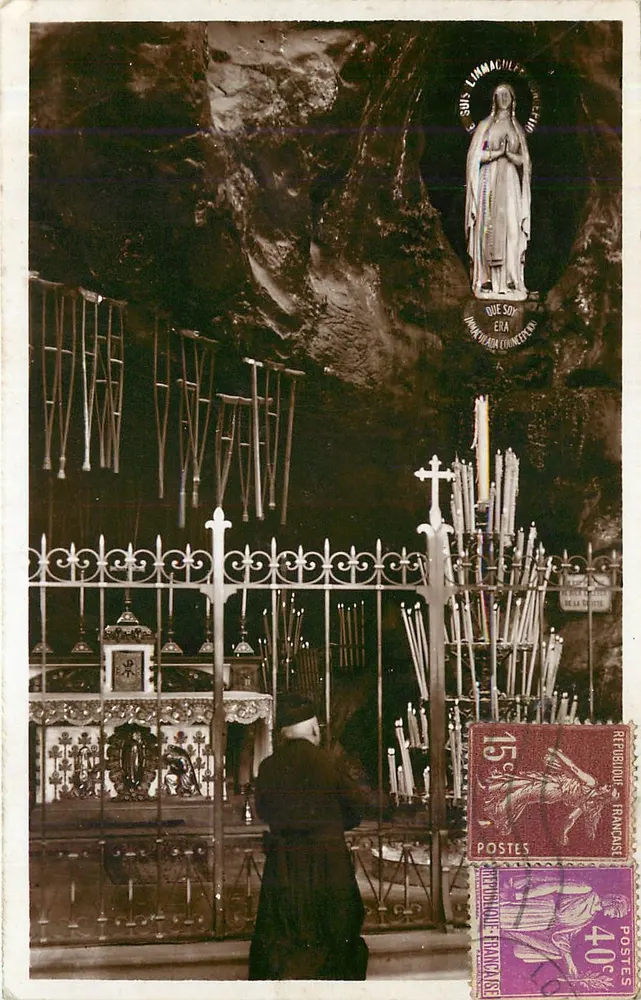 A Gruta de Lourdes — Virgem de Lourdes — Edição P. D. Lourdes - Frente