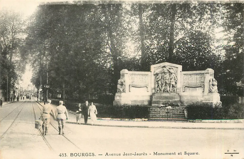 Bourges — Avenue Jean-Jaurès — Monument et Square - Recto