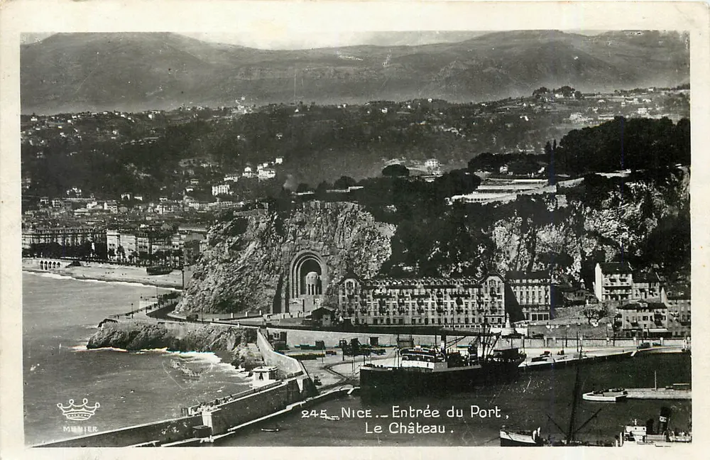 Nice — Entrada do Porto, O Castelo — Éditions Montluet, n°245 - Frente