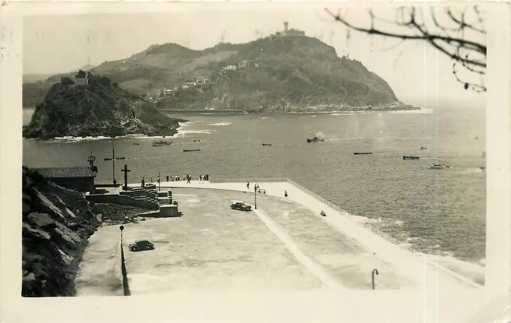 Entrance to the Bay — San Sebastián — Ediciones Tulo Zaragoza, n°17 - Front