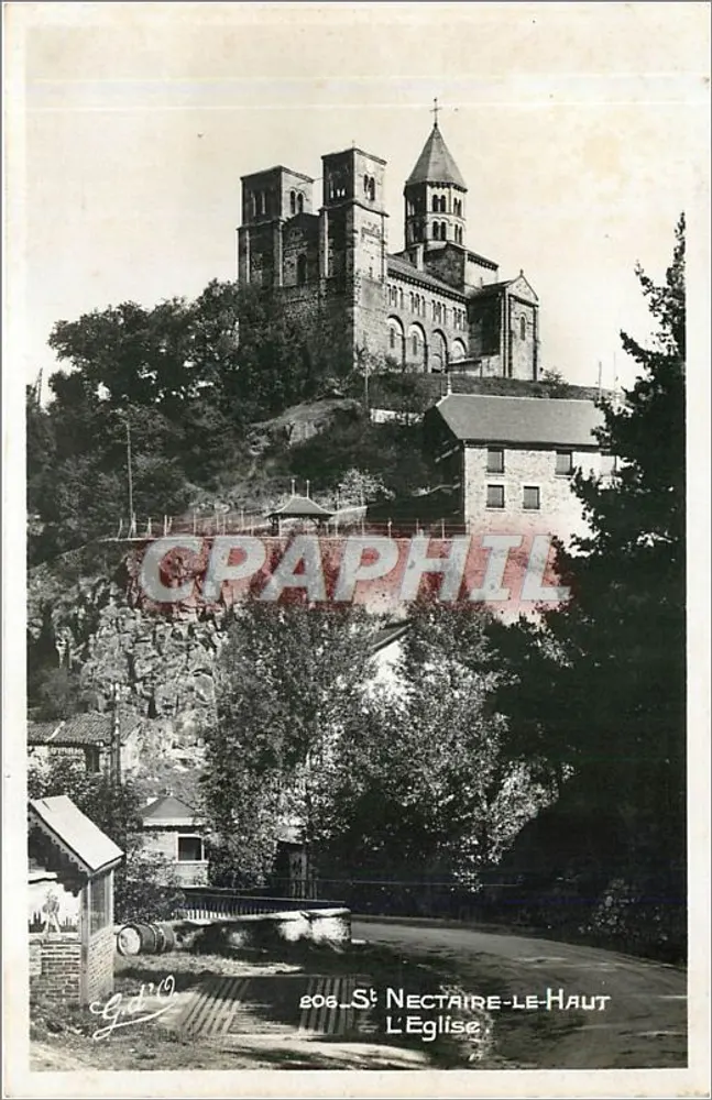 Saint-Nectaire-le-Haut — A Igreja — n°206 - Frente