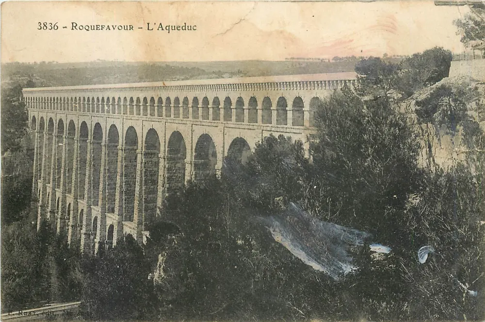 Roquefavour - O Aqueduto — carta postal n°3836, editada por R. Ruzé - Frente