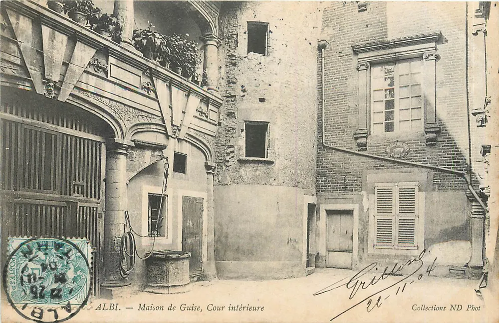 Albi — Casa de Guise, Cour interne — Collections ND Phot - Frente