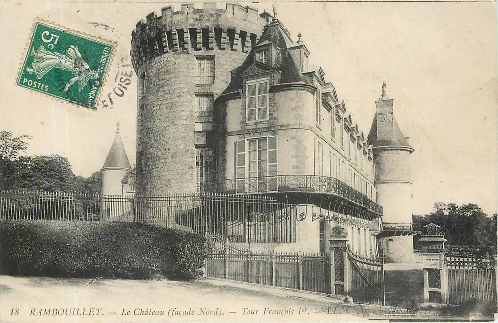 Rambouillet — Zamek (fasada Północna), Wieża Franciszka I - Awers