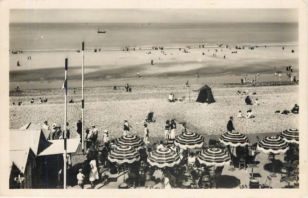 Cayeux-sur-Mer — plage et bar du Soleil — C.A.P. (série 90) - Recto