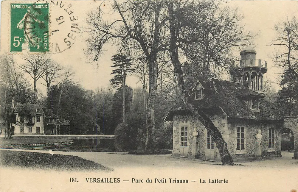 Versailles — Parc du Petit Trianon — La Laiterie - Recto