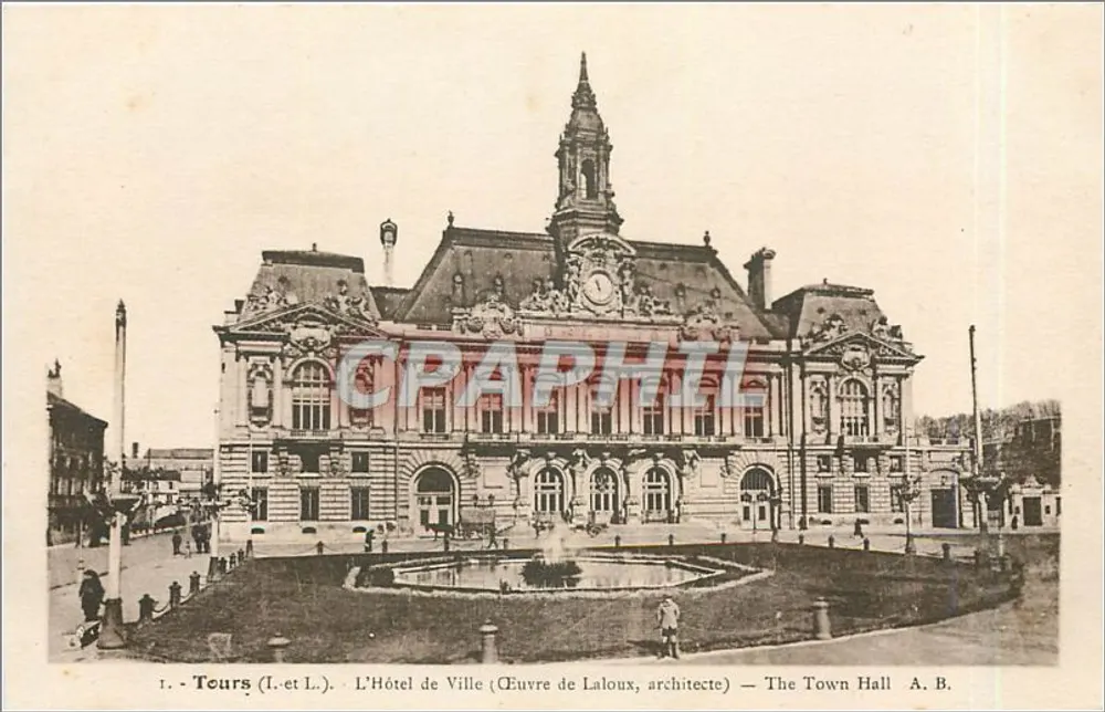 Tours — Das Rathaus (Werk von Laloux, Architekt) — Das Rathaus - Vorderseite