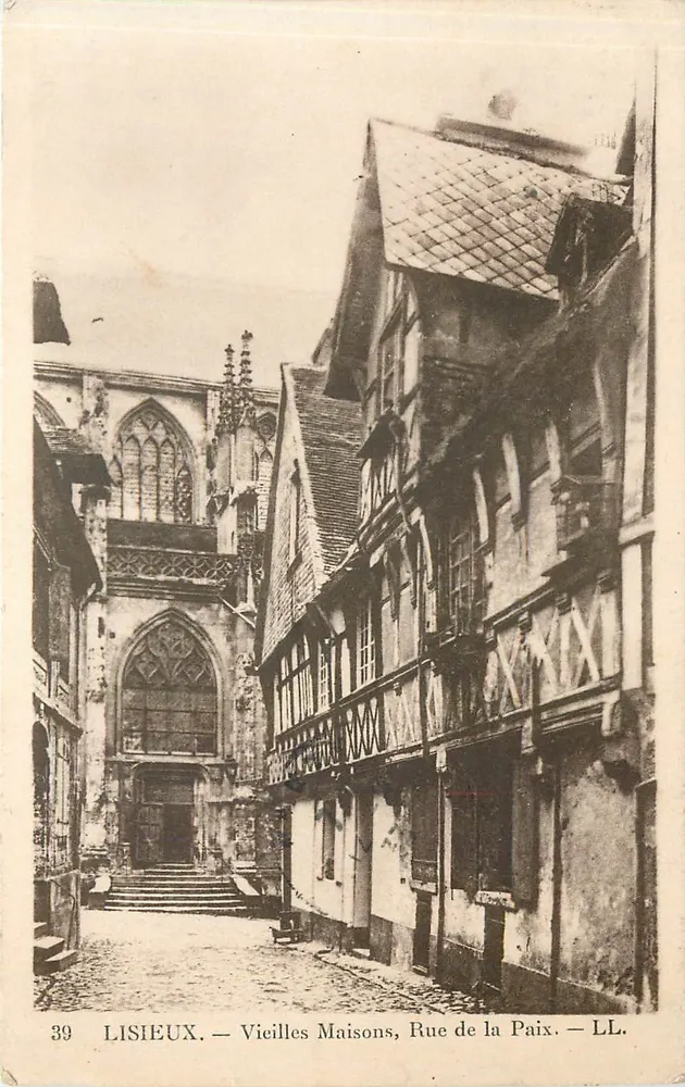 Lisieux — Alte Häuser, Rue de la Paix — LL. - Vorderseite