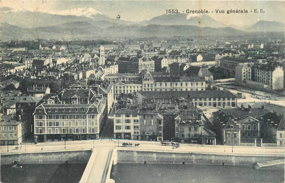 Grenoble - Visão geral - E.R. n°1553 - Frente