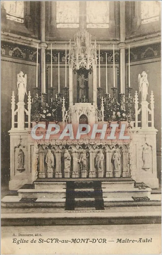 Kirche von St-Cyr-au-Mont-d'Or — Hauptaltar - Vorderseite