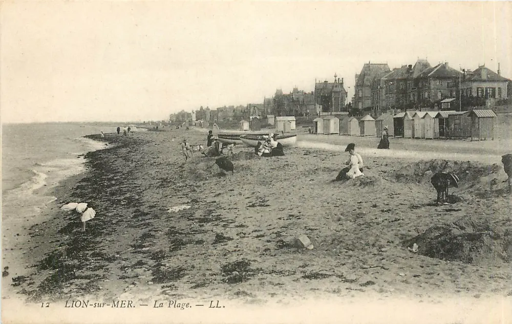 LION-sur-MER — A Praia — LL. - Frente