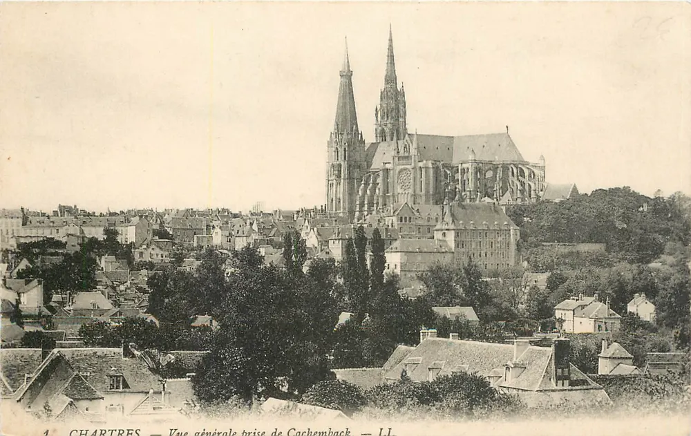 Chartres — Vue générale prise de Cachemback — LL - Frente