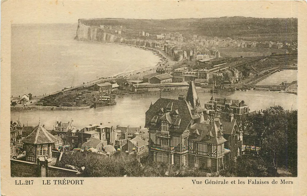 Le Tréport — Vue Générale et les Falaises de Mers — LL.217 - Recto