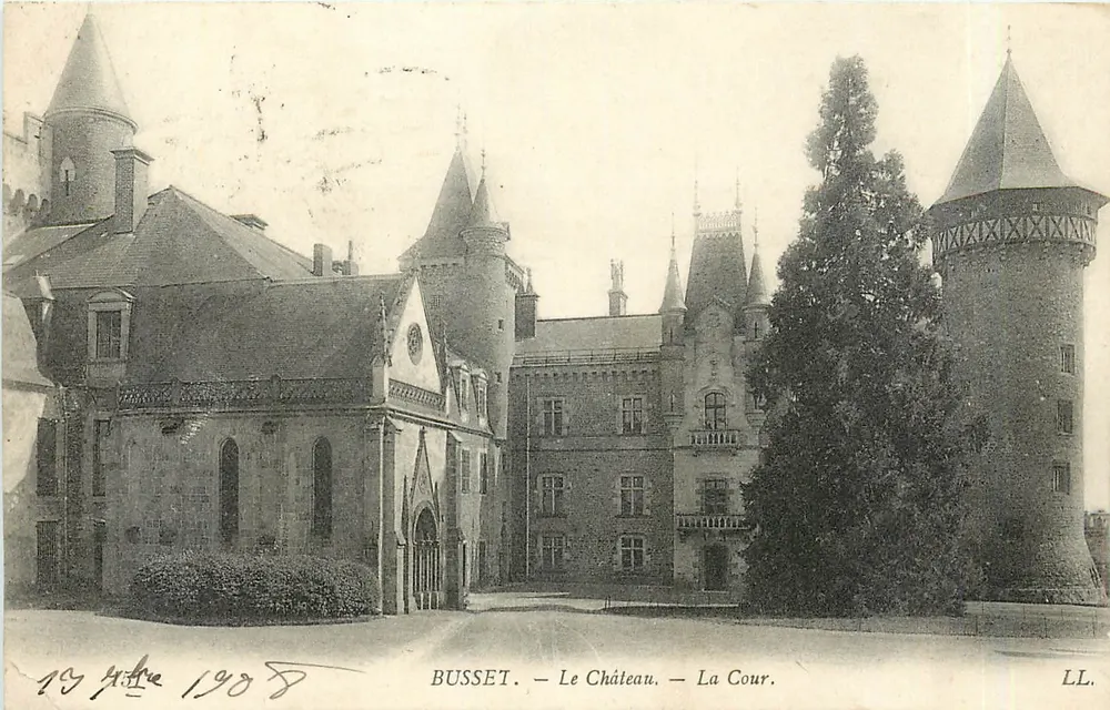 Busset - O Castelo - A Praça — LL. - Frente