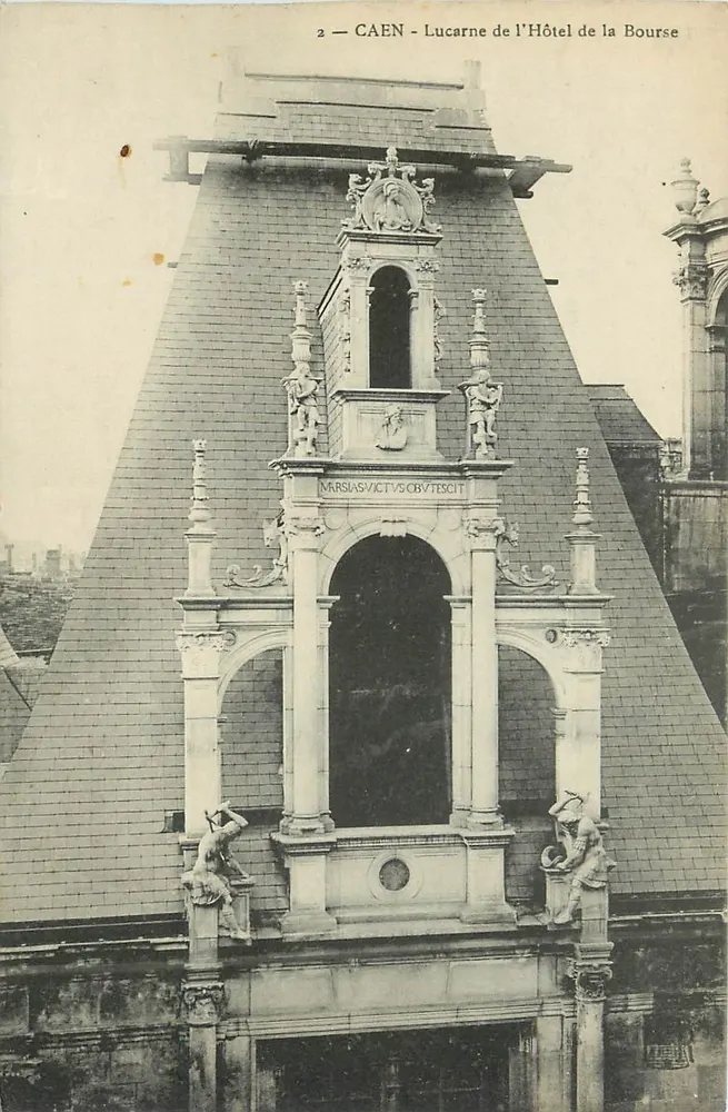 Caen — Lucarne Hôtel de la Bourse — Wydawca nieznany, nr serii 2 - Awers