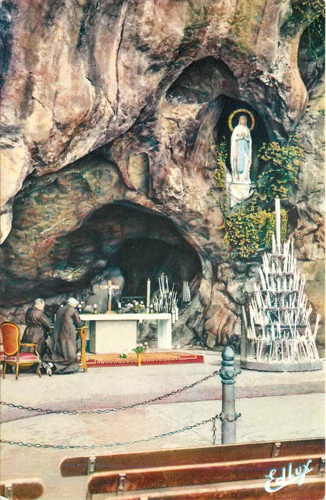 Lourdes — A Grotta Milagrosa — Ed Lux - Frente