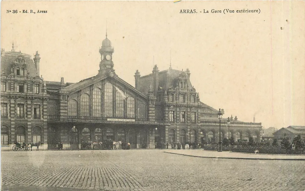 Arras - A Estação ( Vista externa ) — Ed. B., Arras, n° 36 - Frente