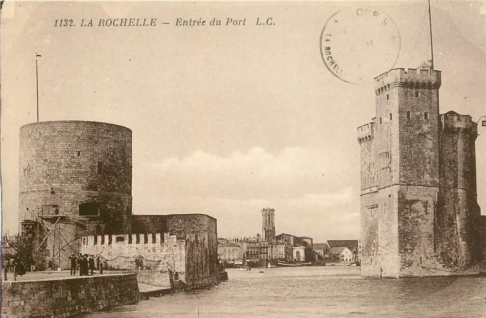 La Rochelle — Entrada do Porto — L.C. — n°1132 - Frente
