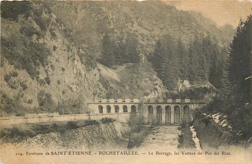 Um SAINT-ÉTIENNE - ROCHETAILLÉE — Der Staudamm, die Schleusentore des Pas du Riot. - Vorderseite