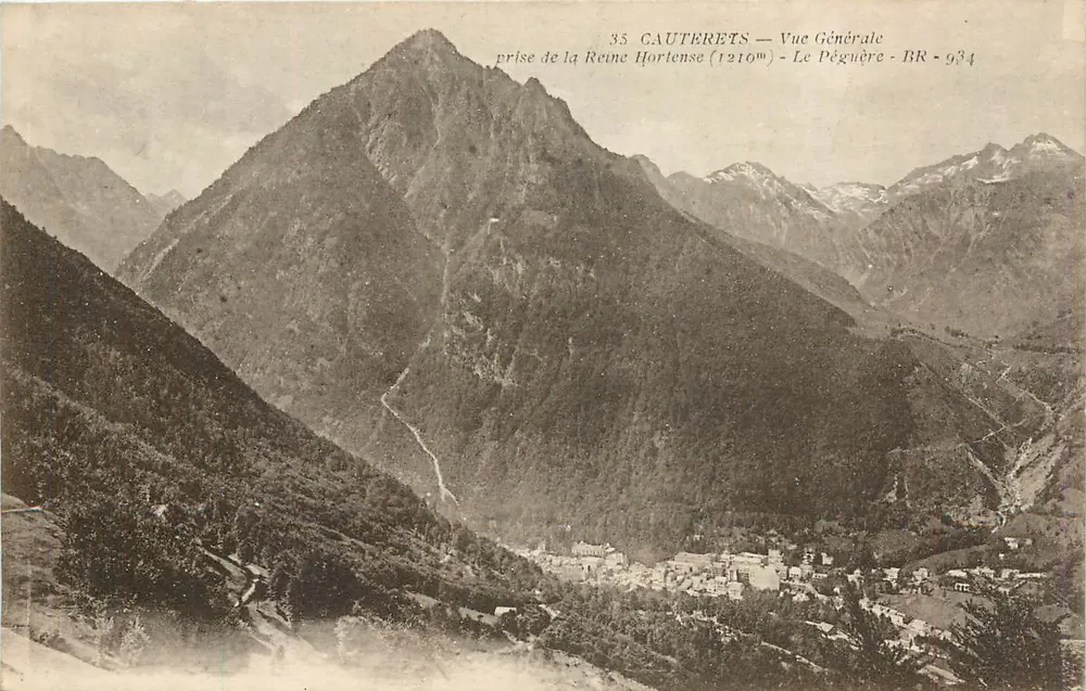 Cauterets — Allgemeine Ansicht — Aufnahme von der Königin Hortense (1210m) — BR - 934 - Vorderseite