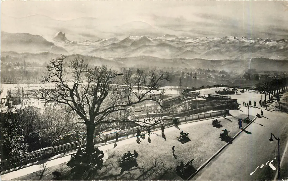 Pau — Die Pyrenäen und der Pic du Midi d'Ossau — Editions JOVÉ, Nr. 48 bis - Vorderseite