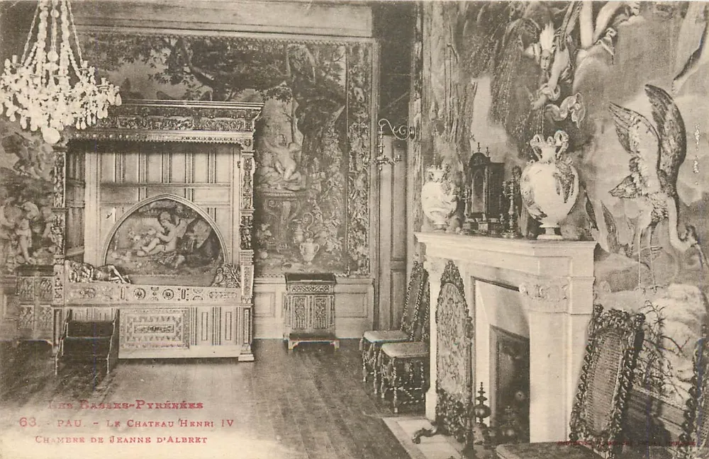 Zimmer von Jeanne d'Albret — Schloss Henri IV — Pau, Basses-Pyrénées - Vorderseite