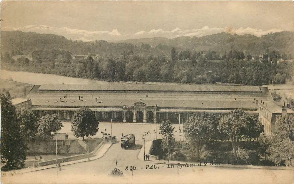 Pau — As Pirineus e o Gave — editor Lestre, n° 8 bis - Frente