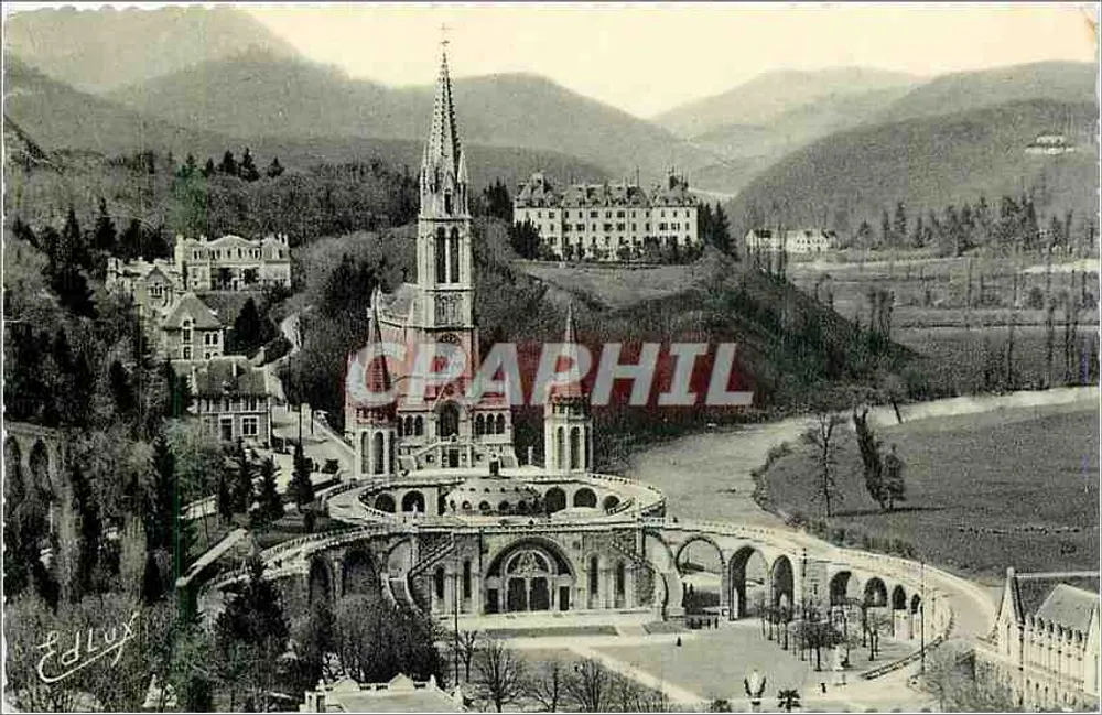 Lourdes — La Basilique vue du Château-Fort — Ed. Lux - Recto