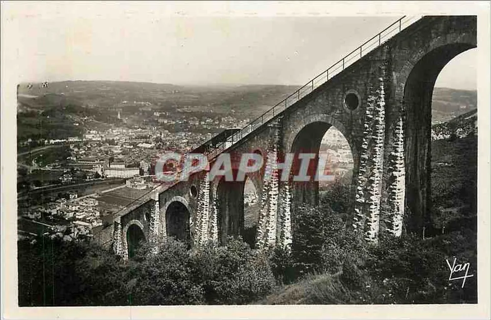 Lourdes — Seilbahn des Pic du Jer — Der Viadukt und die Stadt - Vorderseite