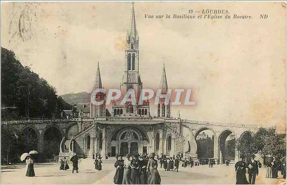 Lourdes — Blick auf die Basilika und die Rosenkranz-Kirche — ND - Vorderseite