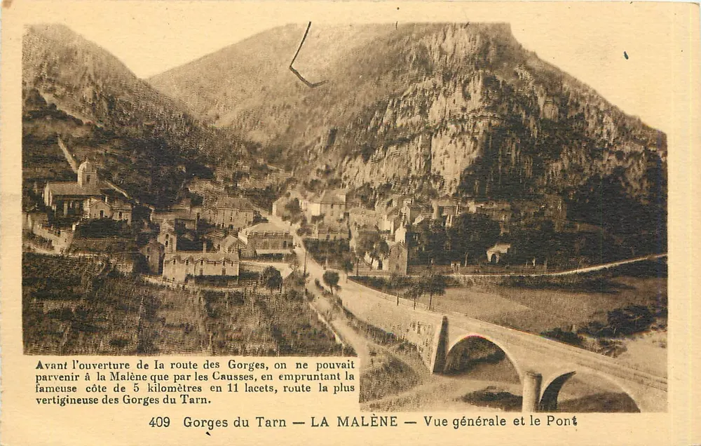 LA MALÈNE — Vue générale et le Pont — Gorges du Tarn — 409 - Recto