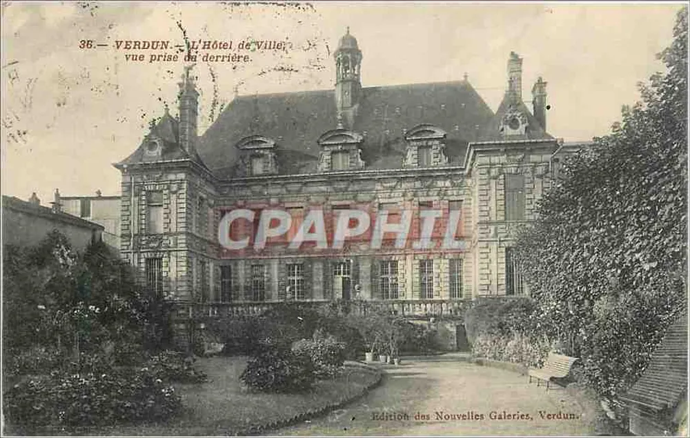 Verdun — Das Rathaus, Ansicht von hinten — Edition des Nouvelles Galeries, Verdun - Vorderseite