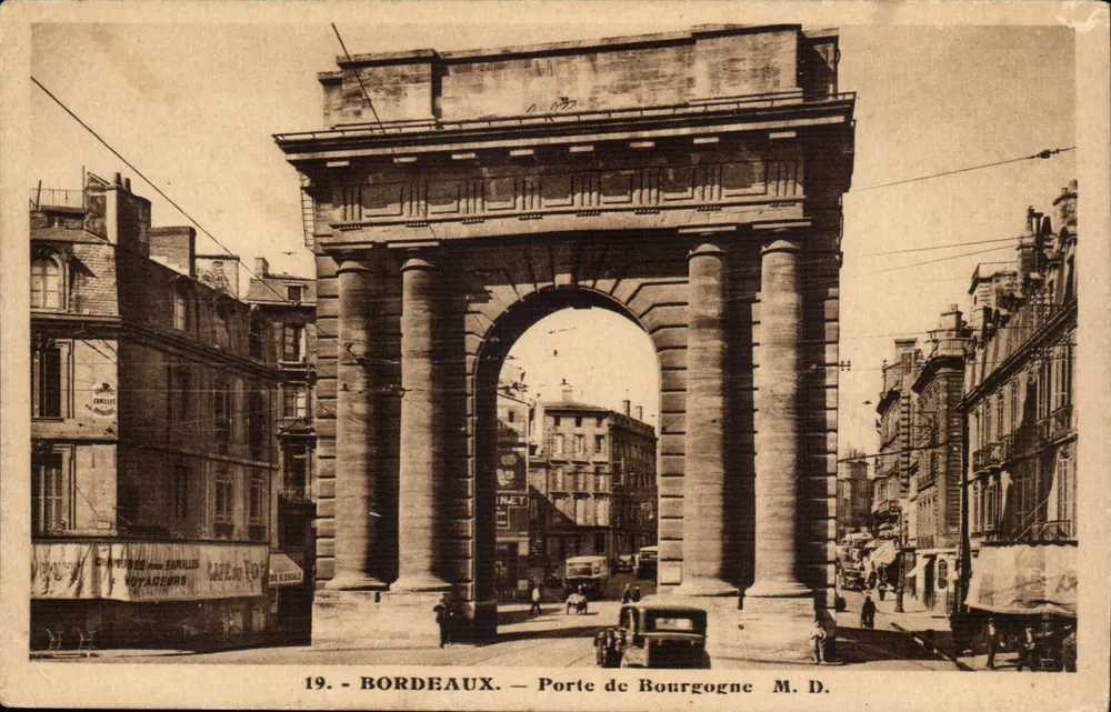 Bordeaux — Porta da Borgonha — M. D. - Frente