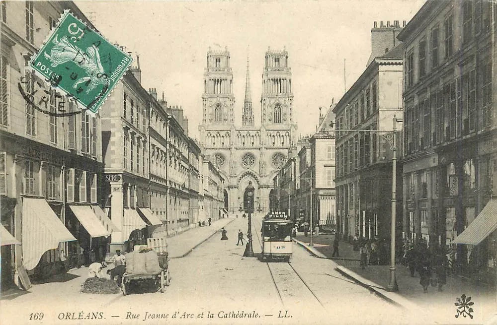 Orléans — Rue Jeanne d'Arc et la Cathédrale — LL. - Recto