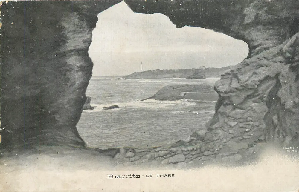 Biarritz — Molo — widok przez jaskinię — Staempfli Paris - Awers