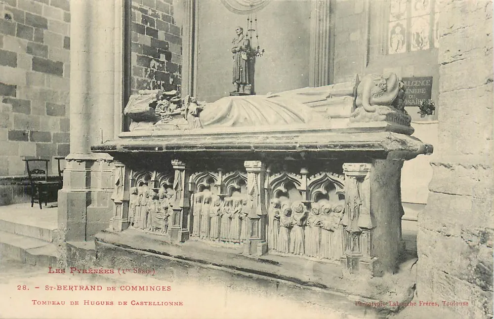Grab von Hugues de Castellionne — Saint-Bertrand de Comminges — Phototypie Lahouche Frères, Toulouse - Vorderseite