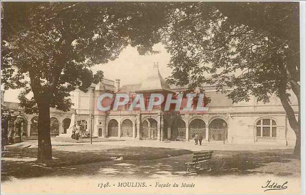 Moulins — Facha do Museu — Ideal - Frente