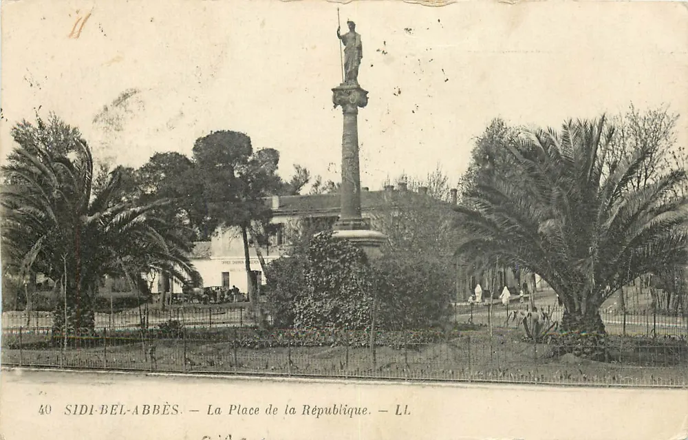 Sidi-Bel-Abbès — A Praça da República — LL - Frente