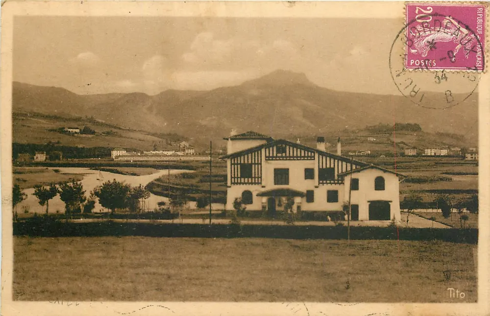 La Bidassaea — Der Gipfel der Drei Kronen (Spanien) — Block I der Schönen Landschaften Frankreichs, Hendaye - Vorderseite