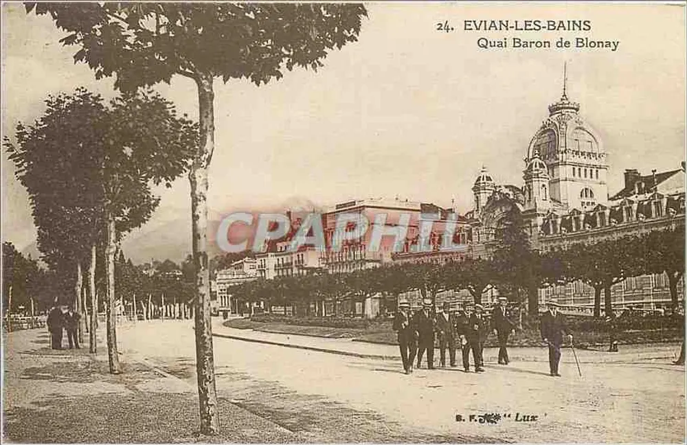 Évian-les-Bains — Quai Baron de Blonay — S. F. Lux - Frente