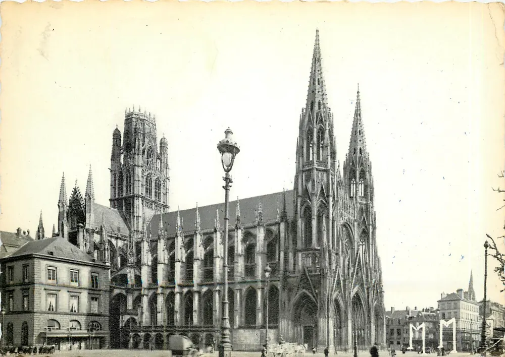 Rouen - L'Église Saint-Ouen — Style ogival. Dépendant de l'abbaye de Saint-Ouen, construite en 1318 par l'abbé Jean Rousset, dit Marc-d'Argent — M. Lébayer - Rouen - Recto