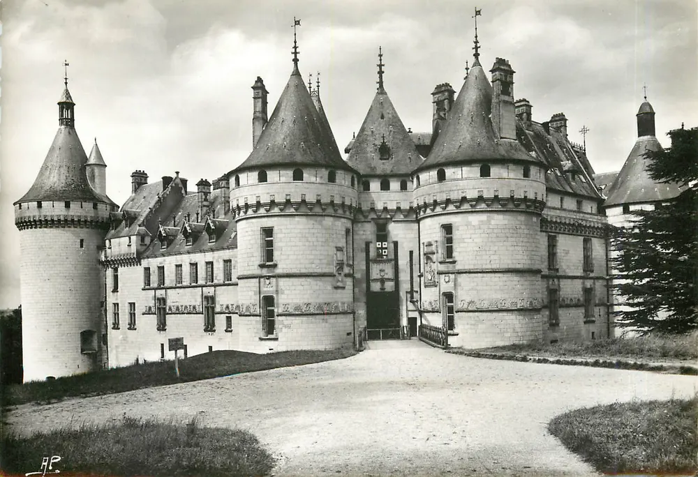 Chaumont-sur-Loire — O Castelo — A Entrada — Les Éditions d'Art A.P. II, Calbert, Versailles - Frente