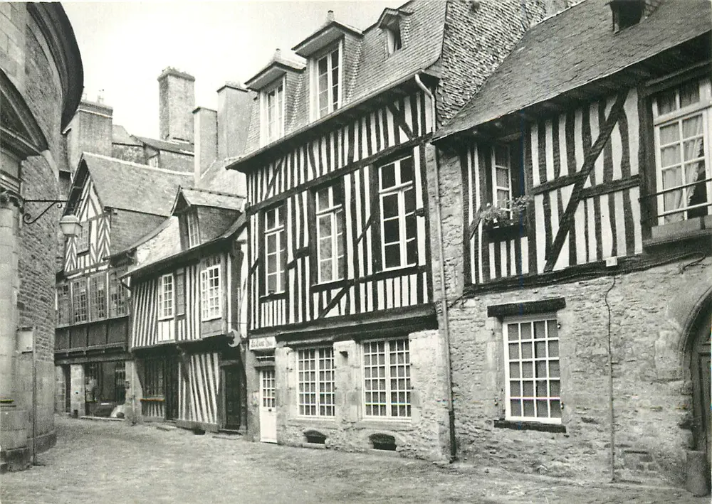 Rennes — A Praça Saint-Sauveur — Edições d'Art Jos le Doyen Château - Frente
