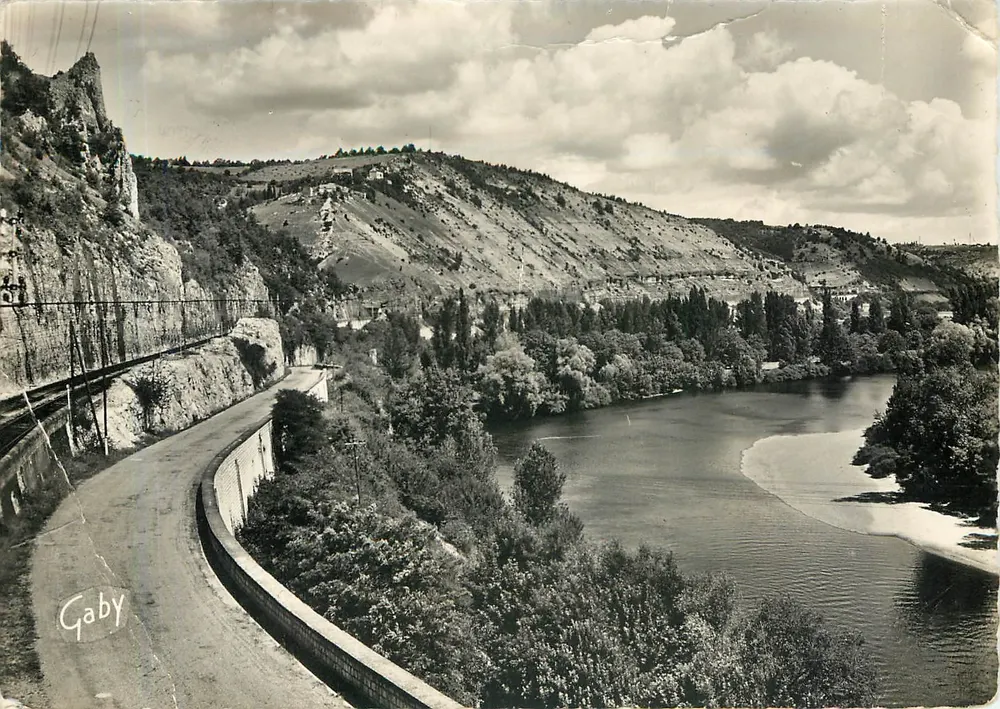 La Vallée de la Dordogne — Uitzicht stroomopwaarts — Uitgaven « Gaby » - Voorkant